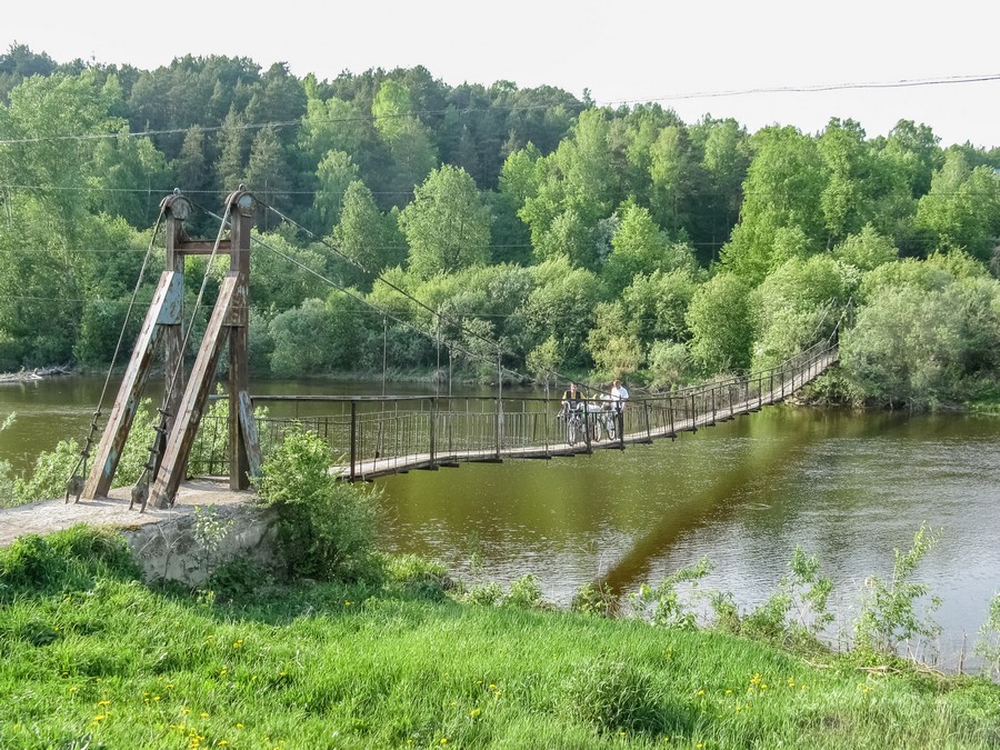 Село курьи свердловская область. Висячий мост сухой Лог. Сухой Лог реки Свердловская область. Курьи город сухой Лог. Санаторий Курьи мост.